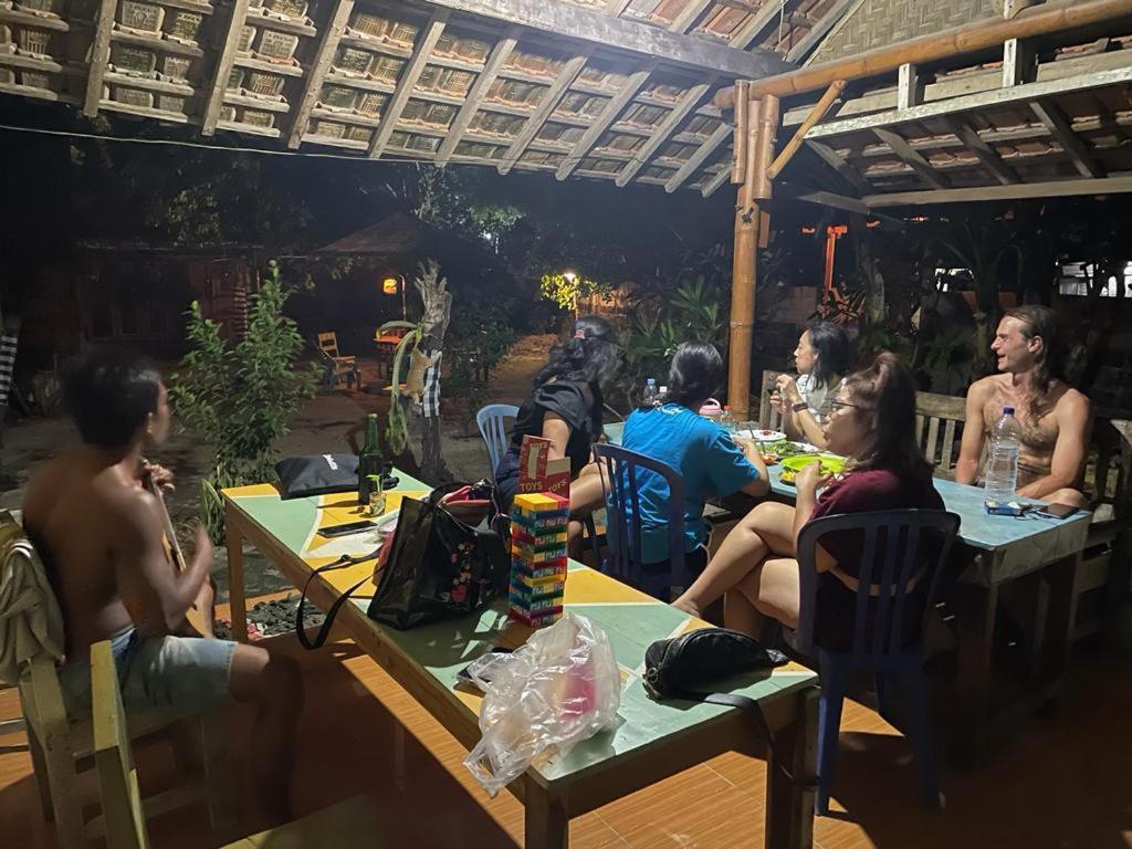 Harry'S Ocean House Watukarung Homestay Kalak Dış mekan fotoğraf