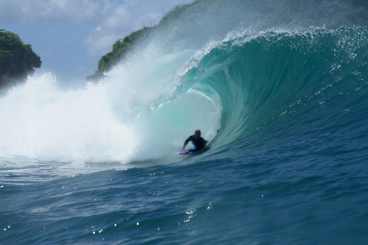 Harry'S Ocean House Watukarung Homestay Kalak Dış mekan fotoğraf