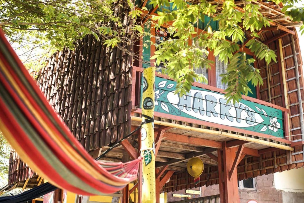Harry'S Ocean House Watukarung Homestay Kalak Dış mekan fotoğraf