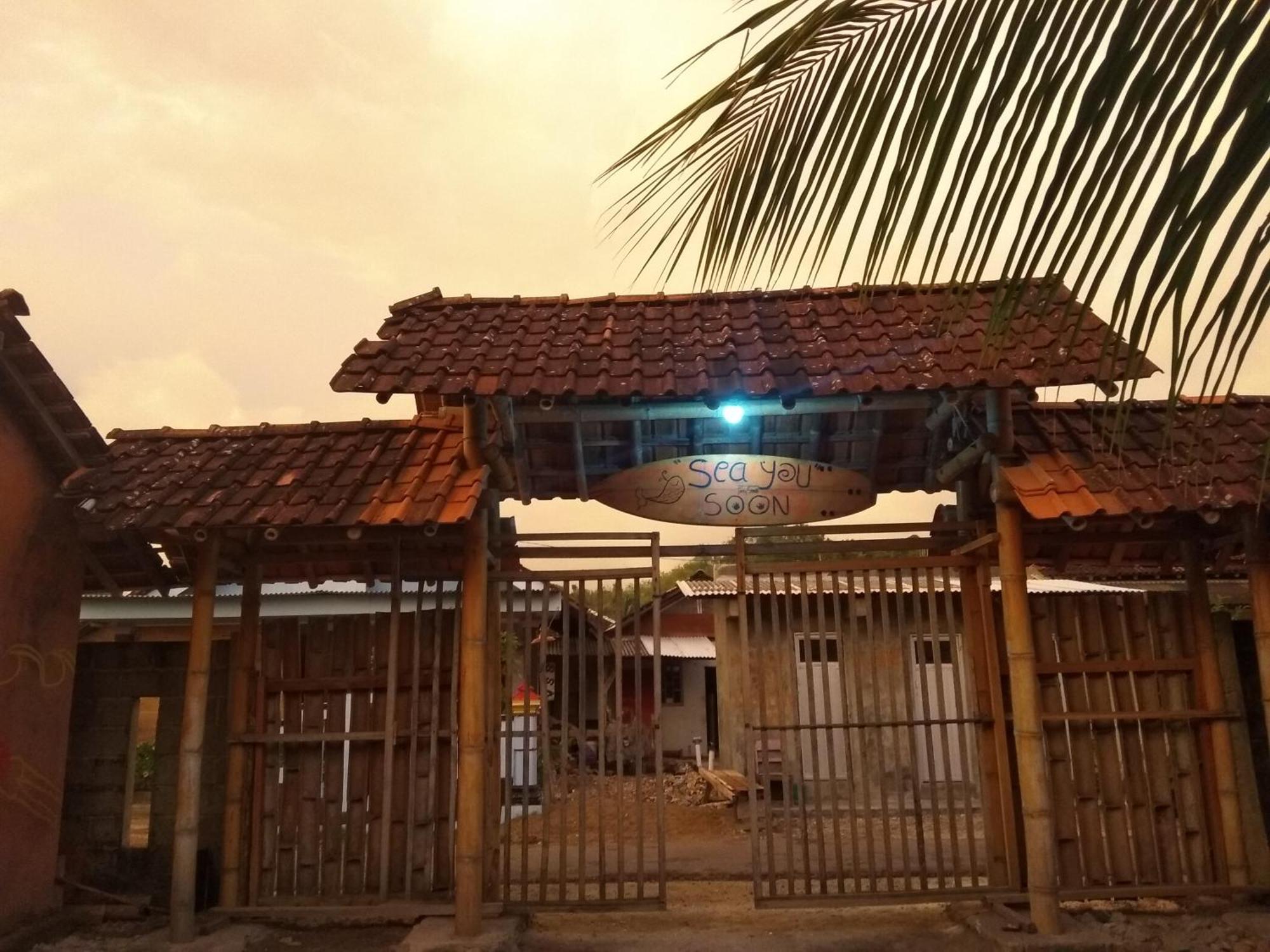 Harry'S Ocean House Watukarung Homestay Kalak Dış mekan fotoğraf