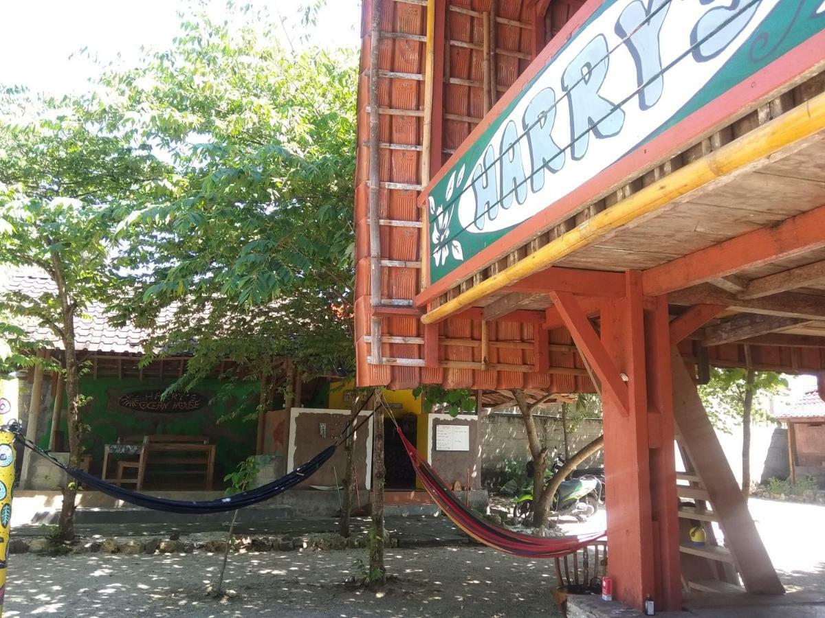 Harry'S Ocean House Watukarung Homestay Kalak Dış mekan fotoğraf